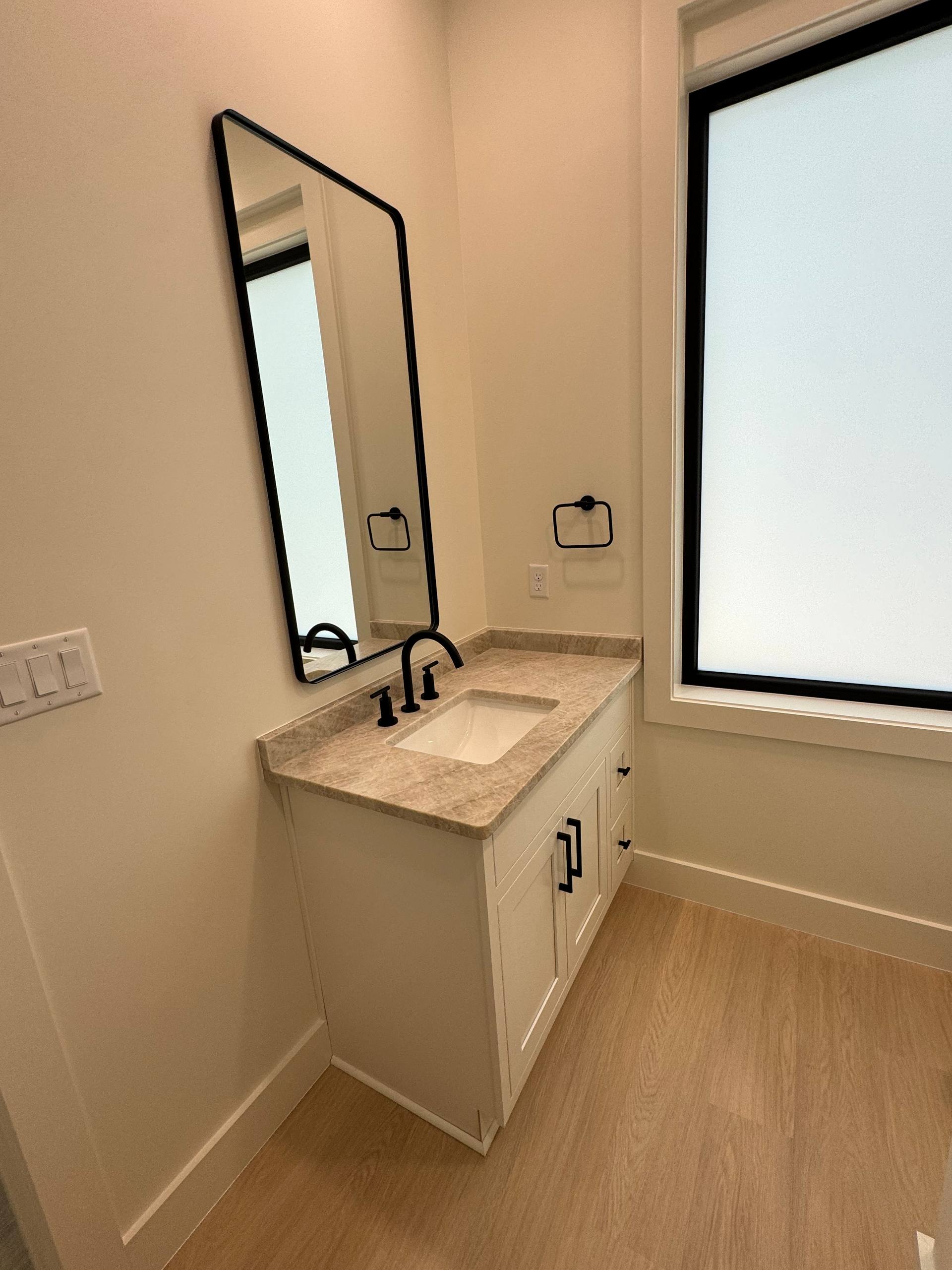 Bathroom & Tile Remodeling photo 1