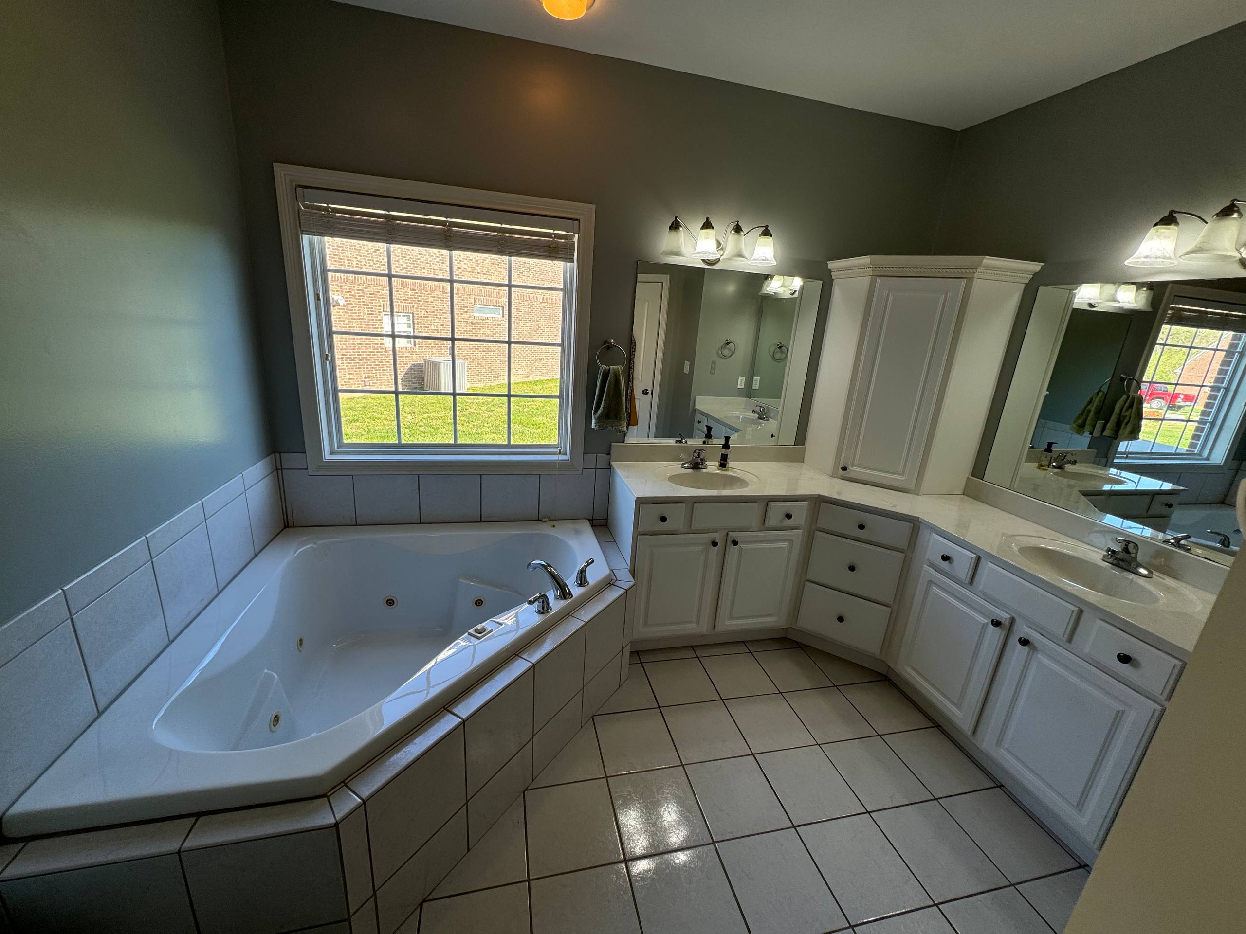 Bathroom & Tile Remodeling photo 13