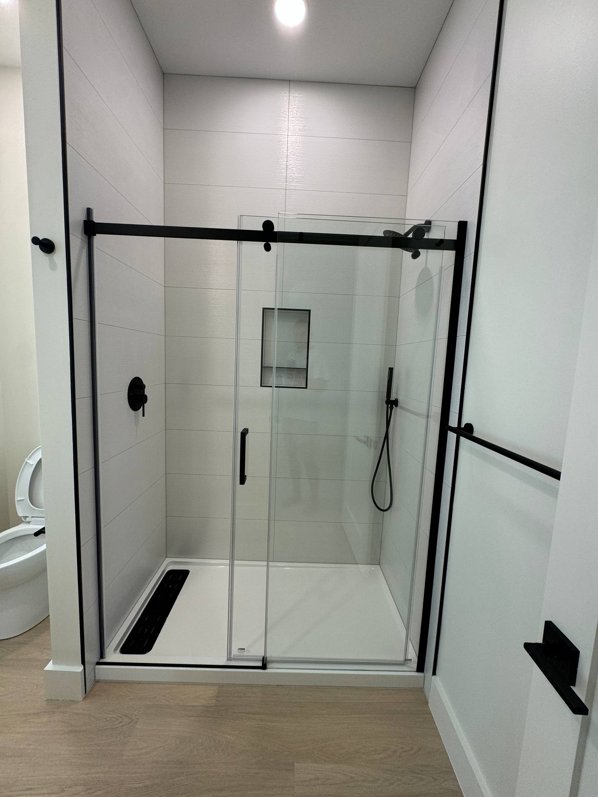 Bathroom & Tile Remodeling photo 2