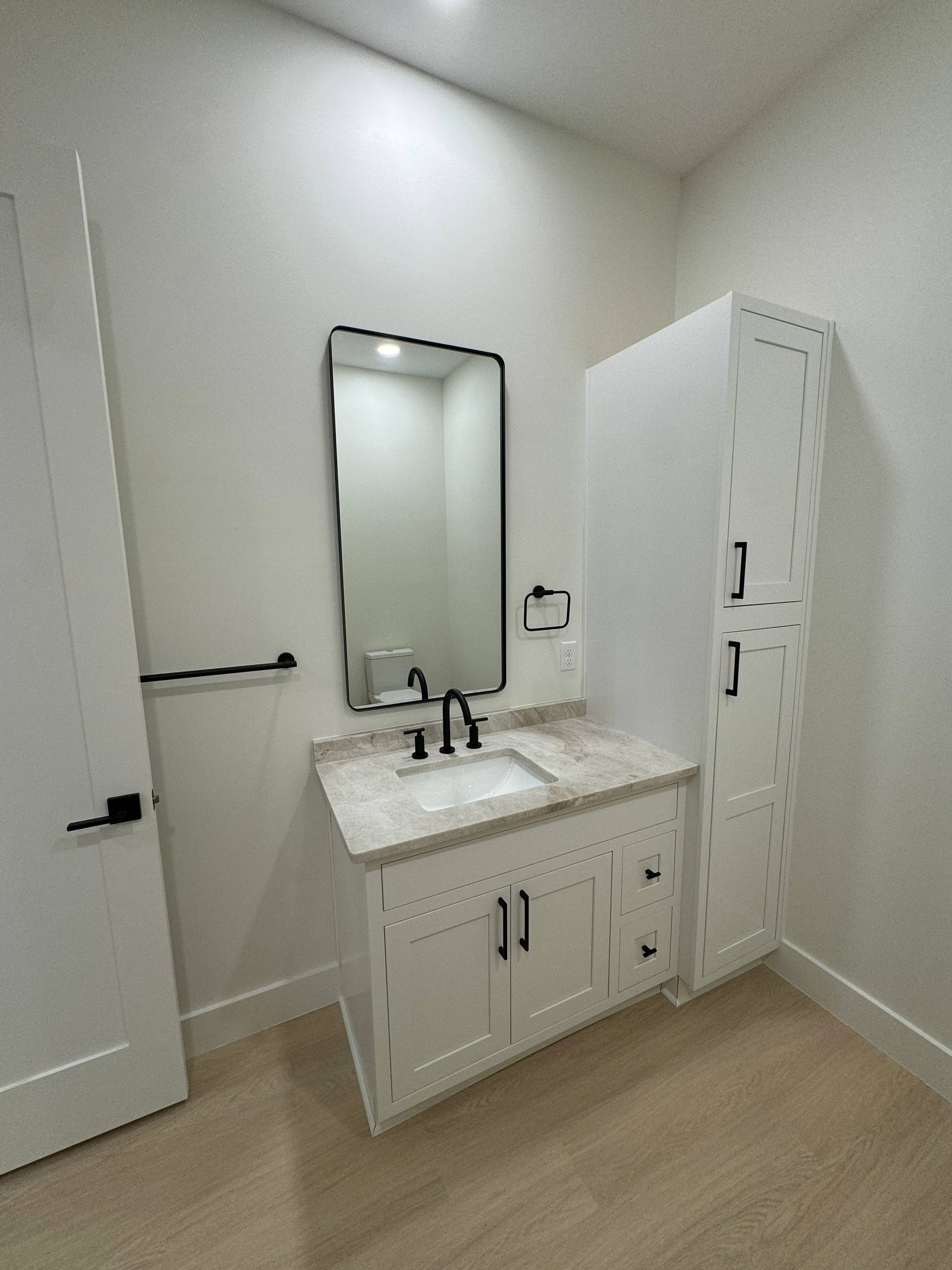 Bathroom & Tile Remodeling photo 3